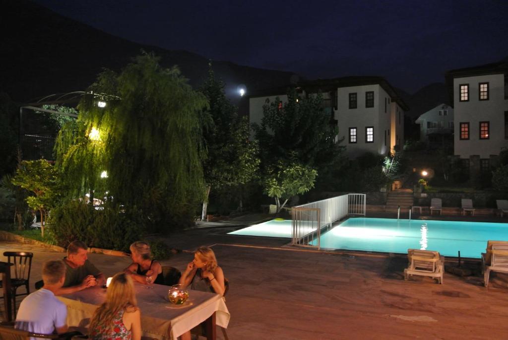 Salhan Apart Inn Hotel โอลลุนเดนิซ ภายนอก รูปภาพ