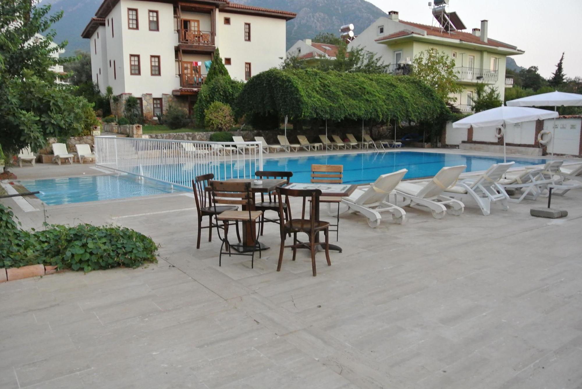 Salhan Apart Inn Hotel โอลลุนเดนิซ ภายนอก รูปภาพ